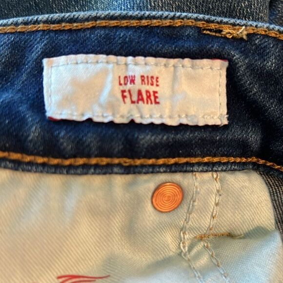 Lucky Brand Low Ride Flare Jeans. Size 14/32R - Picture 12 of 15